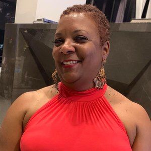 Meet your Posher, Janel